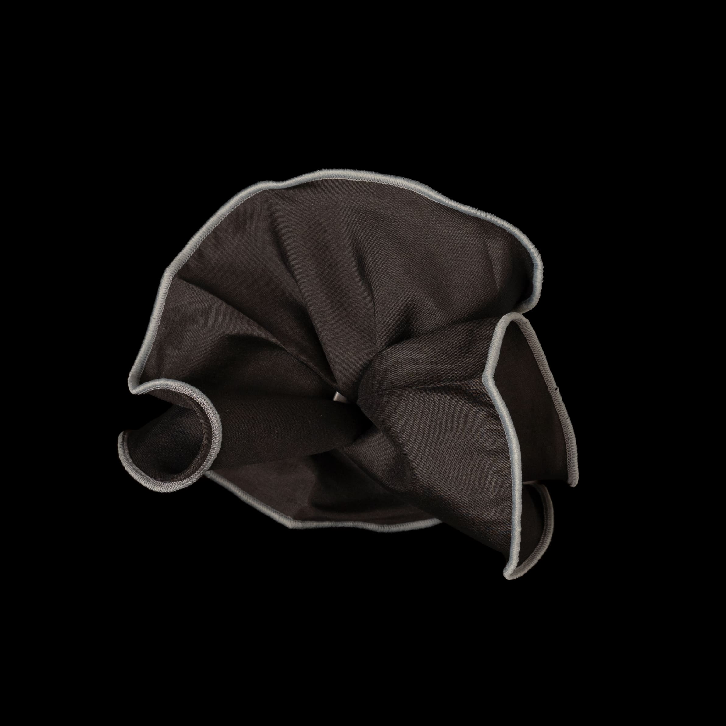 BLACK SILK CLASSIC TRIM POCKET ROUNDS